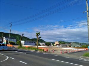 岐阜県岐阜市で工事中のゲンキー株式会社様新築店舗の周辺風景