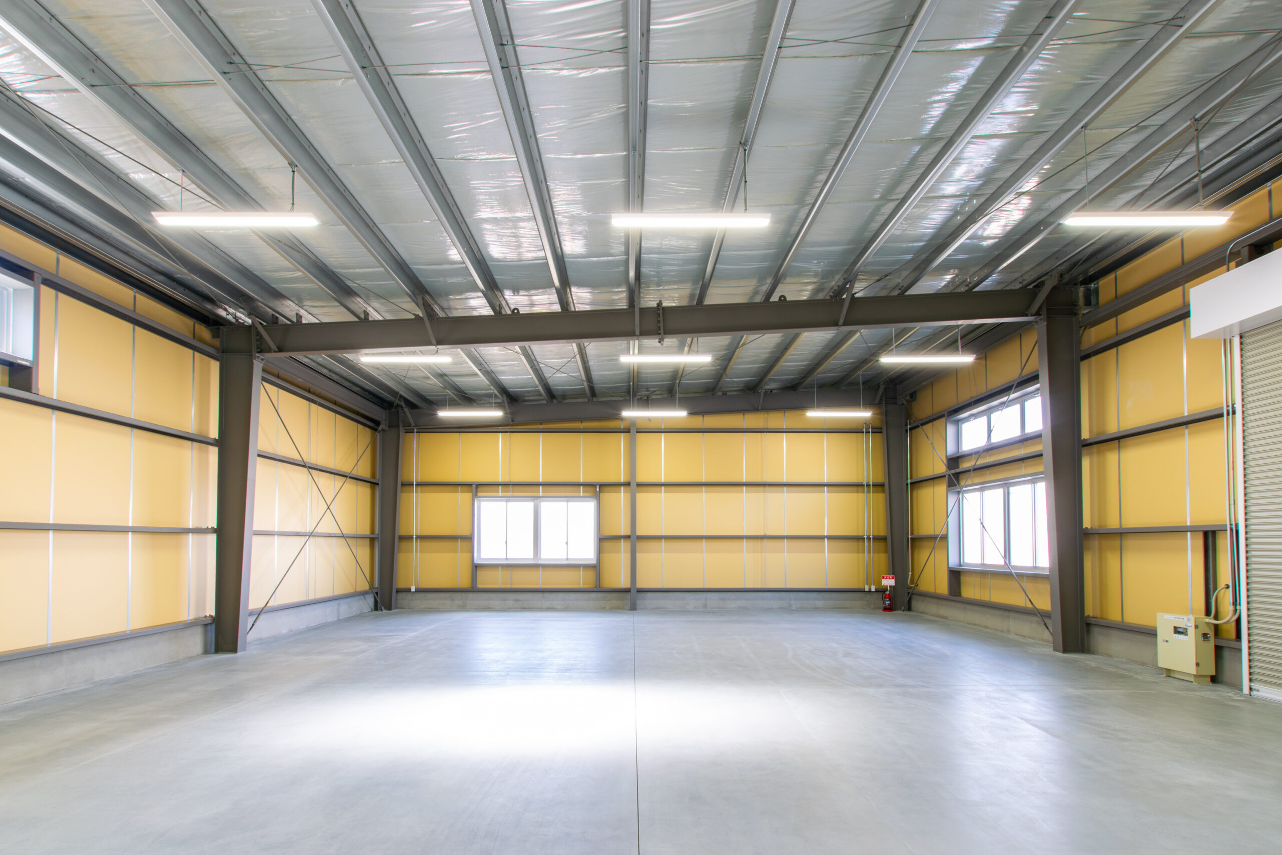 岐阜県土岐市　倉庫新築工事　完成内観写真