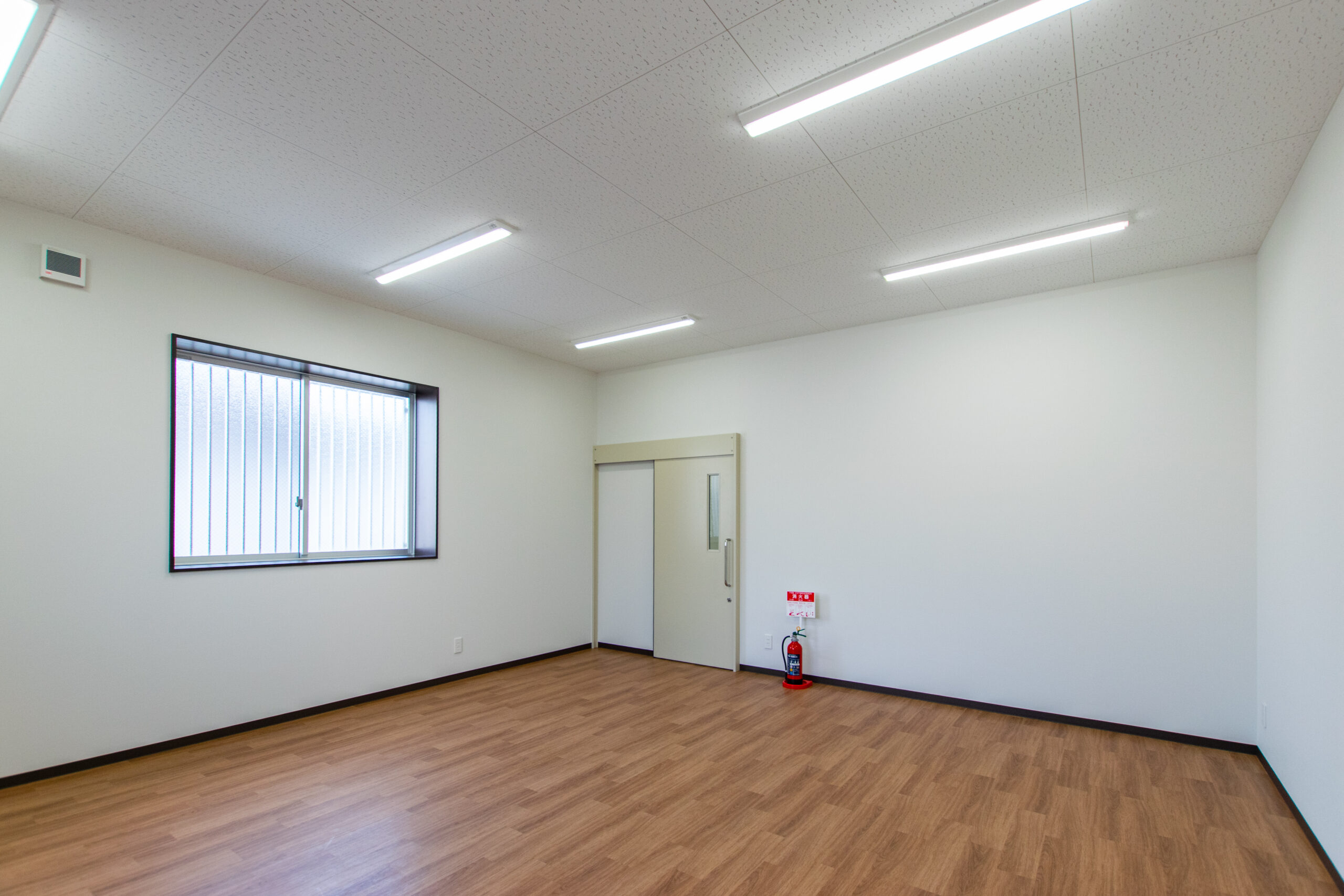 岐阜県土岐市　倉庫新築工事　完成内観写真